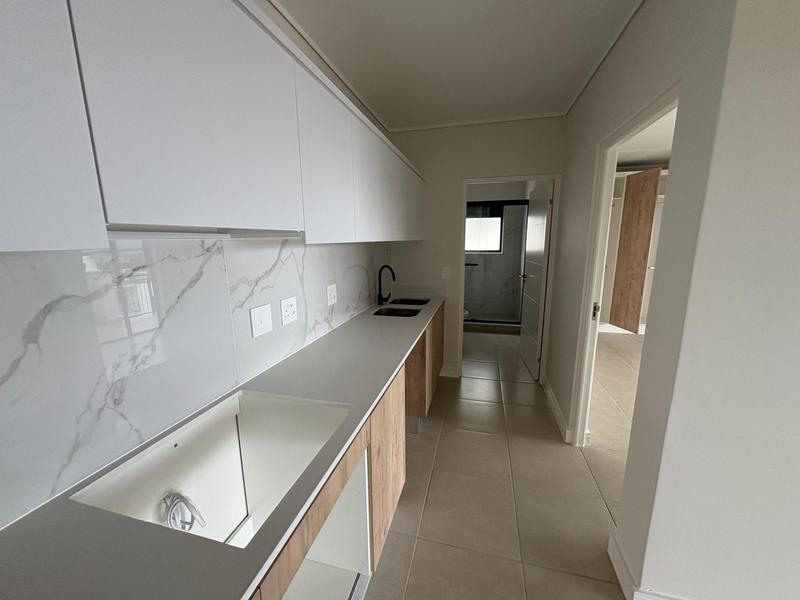 1 Bedroom Property for Sale in Richwood Western Cape